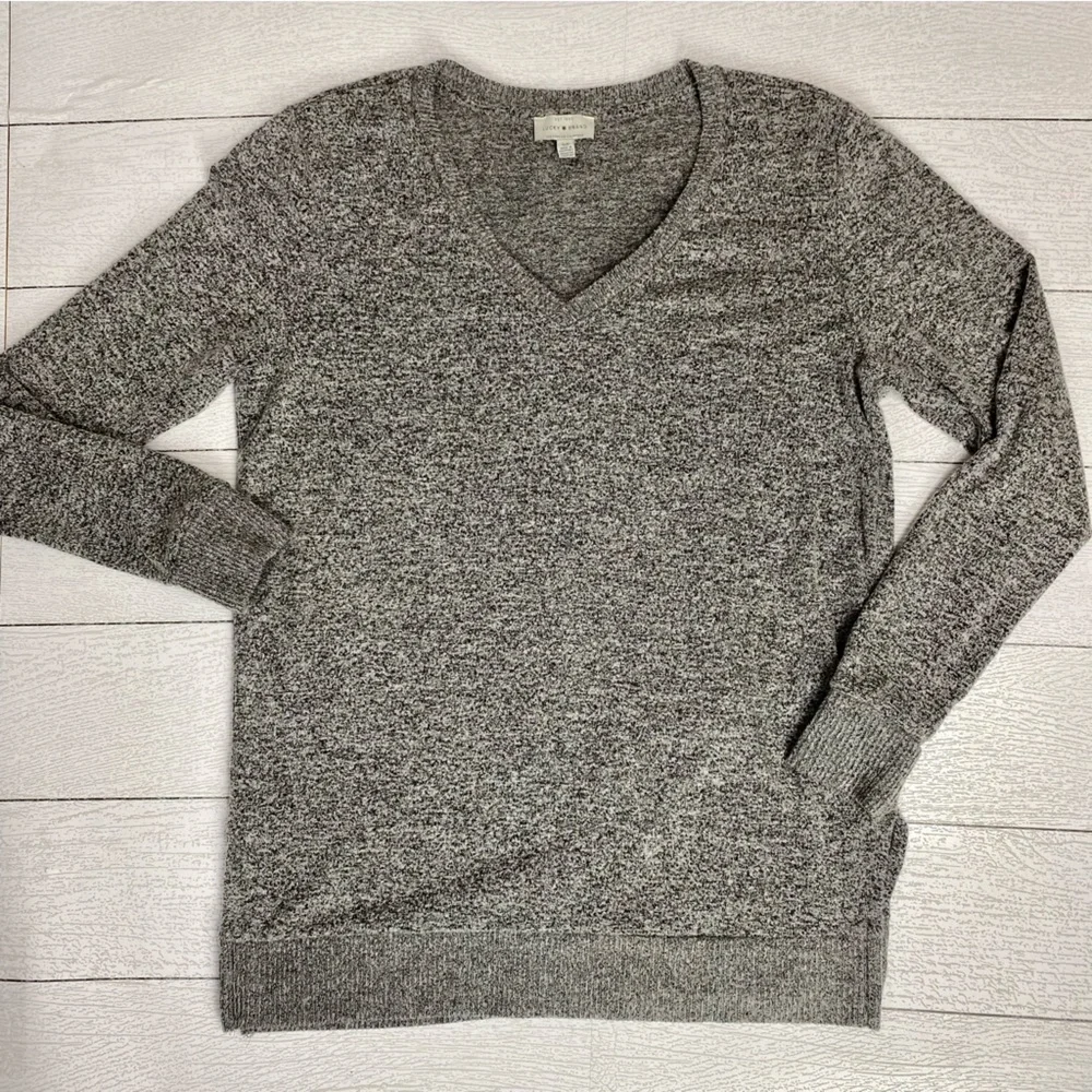 Lucky Brand Long line heathered gray v-neck sweater size S